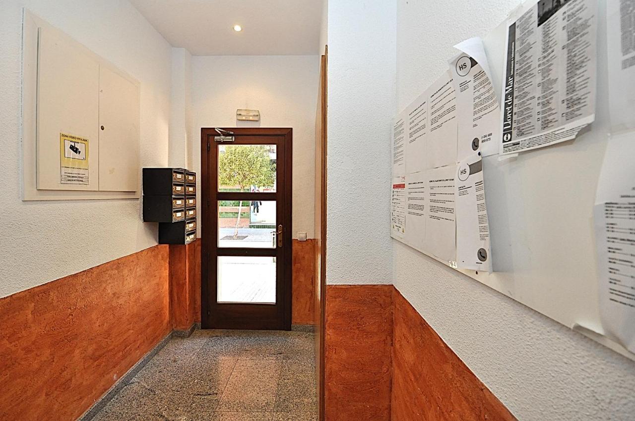Apartamentos Ar Easy Oliva Lloret de Mar Exteriör bild